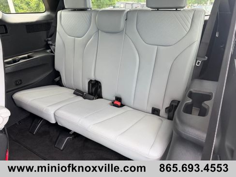 Used 2025 Hyundai Palisade SEL FWD image 15