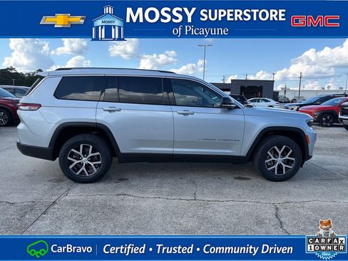 Used 2023 Jeep Grand Cherokee L Limited w/ Luxury Tech Group II RWD image 7