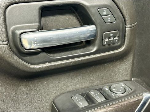 Used 2019 Chevrolet Silverado 1500 LTZ image 19