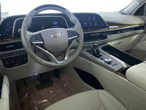 Certified 2023 Cadillac Escalade Sport Platinum AWD/4WD image 2