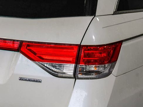 Used 2014 Honda Odyssey Touring image 10