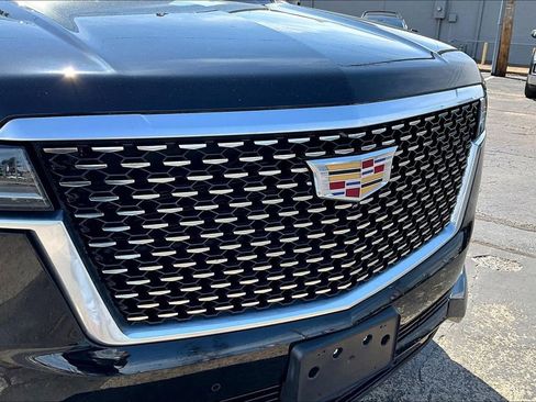 Used 2023 Cadillac Escalade ESV Premium Luxury AWD/4WD image 39