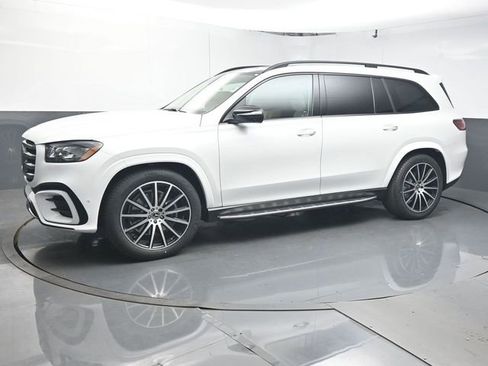 New 2026 Mercedes-Benz GLS 450 4MATIC image 4