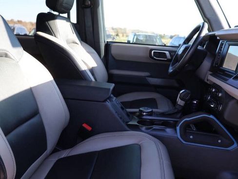 Used 2023 Ford Bronco Wildtrak image 13