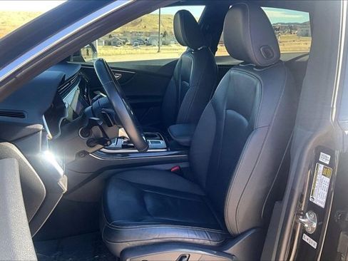 Used 2019 Audi Q8 Premium AWD/4WD image 21