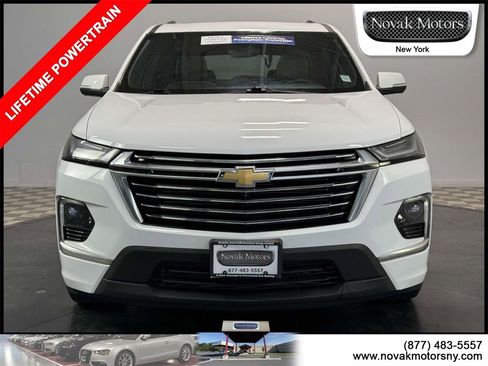 Used 2023 Chevrolet Traverse Premier image 2