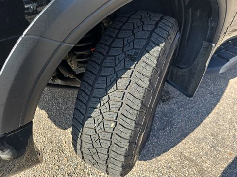 Used 2023 Nissan Titan PRO-4X w/ Pro-4x Convenience Package image 35