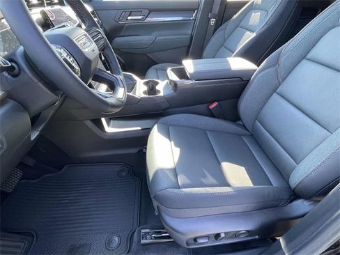 New 2026 GMC Terrain AT4 w/ Convenience Package III image 17