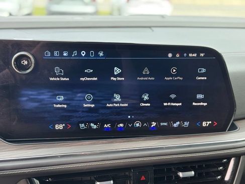 Used 2026 Chevrolet Tahoe Premier w/ Sun And Tow Package AWD/4WD image 19