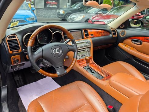 Used 2004 Lexus SC 430 Convertible w/ Preferred Accessory Pkg RWD image 14