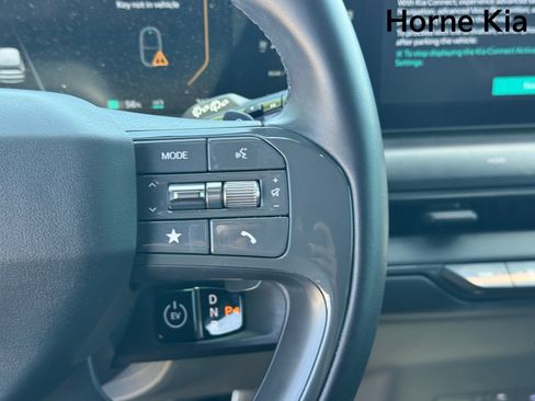 Certified 2024 Kia EV9 GT-Line AWD/4WD image 19