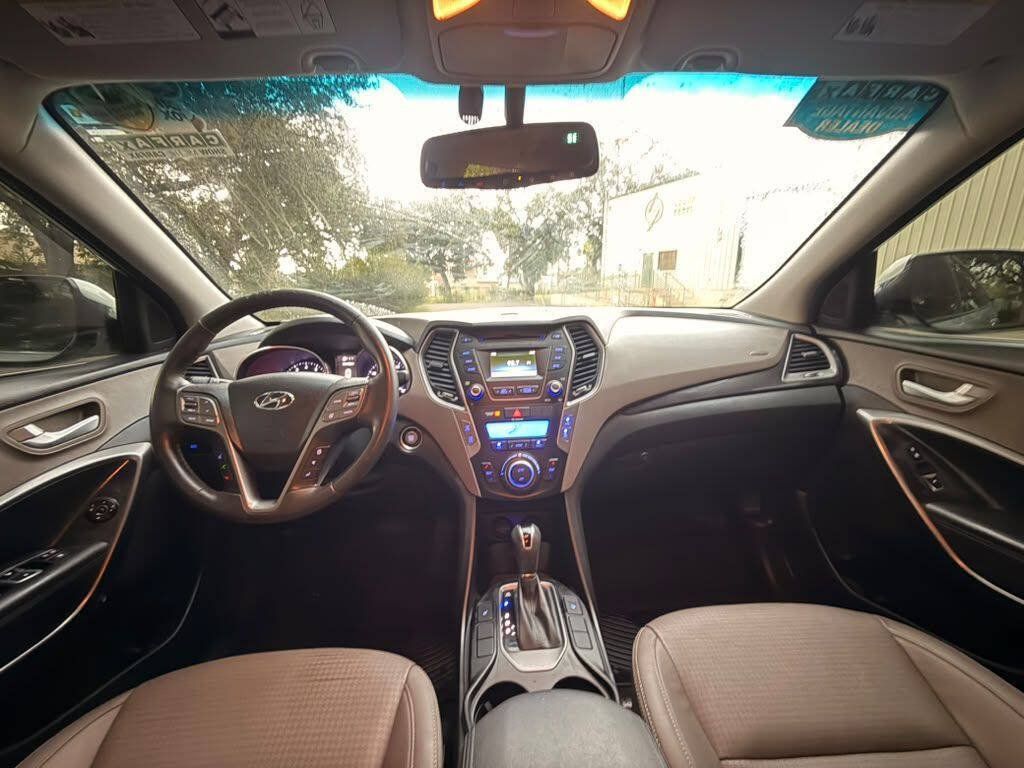 Used 2014 Hyundai Santa Fe GLS w/ Premium Package 05 FWD image 12