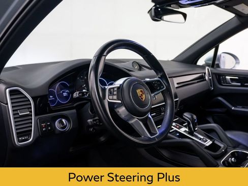 Used 2023 Porsche Cayenne AWD/4WD image 16