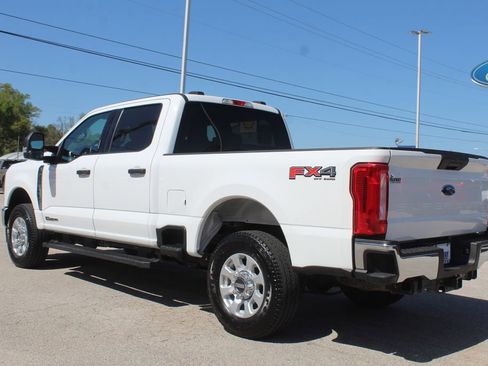 Used 2024 Ford F250 XLT w/ FX4 Off-Road Package image 8