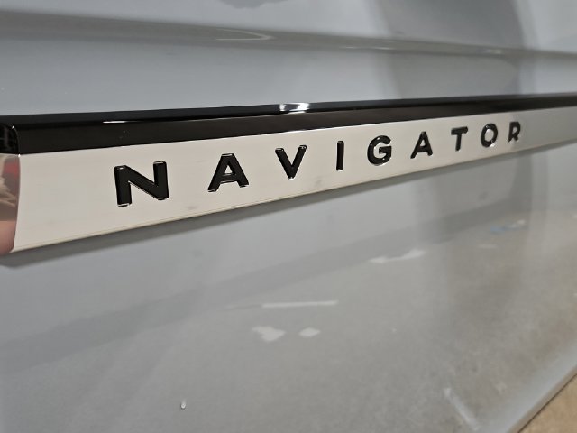 New 2027 Lincoln Navigator L Reserve AWD/4WD image 23