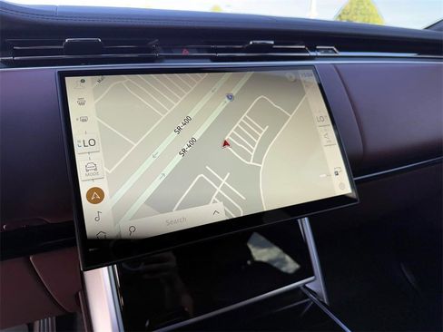 New 2026 Land Rover Range Rover SE image 20