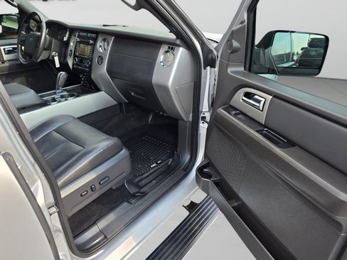 Used 2014 Ford Expedition Limited w/ Equipment Group 301A AWD/4WD image 35
