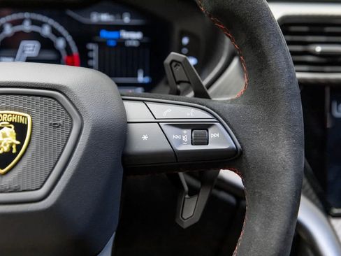Used 2023 Lamborghini Urus Performante image 33