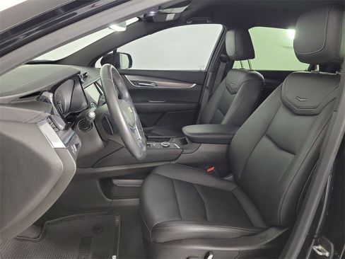 Certified 2023 Cadillac XT5 Luxury image 16