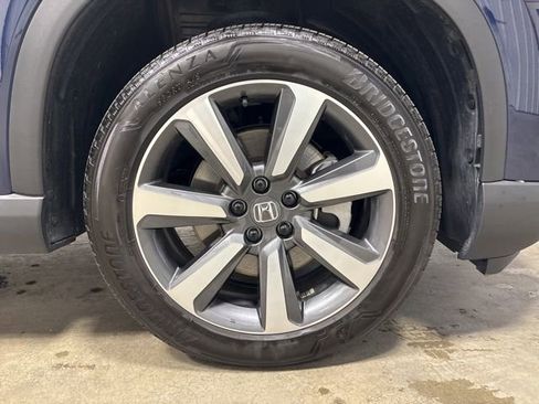 Certified 2023 Honda Pilot Touring image 11