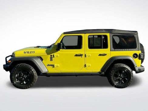 Used 2023 Jeep Wrangler Willys image 3