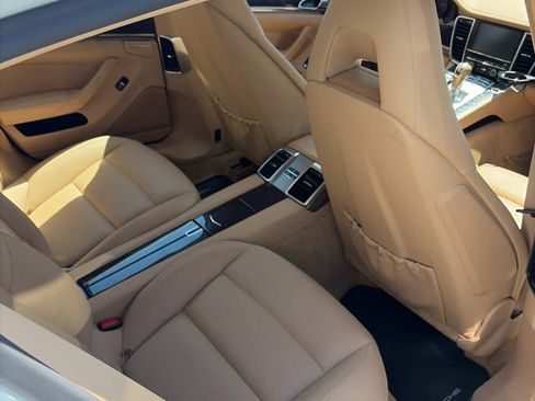 Used 2013 Porsche Panamera 4 Platinum Edition AWD/4WD image 9
