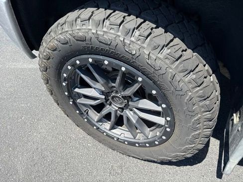 Used 2014 GMC Sierra 1500 SLE AWD/4WD image 12