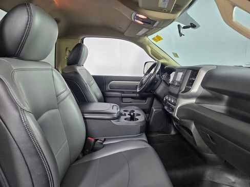 Used 2020 RAM 2500 Tradesman w/ Chrome Appearance Group image 15