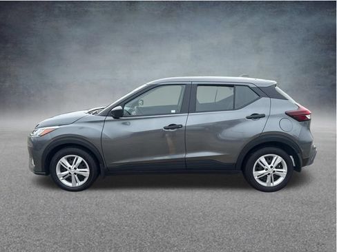 Used 2024 Nissan Kicks S FWD image 6