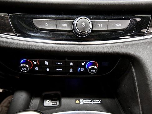 Used 2020 Buick Enclave Avenir w/ Avenir Technology Package image 28