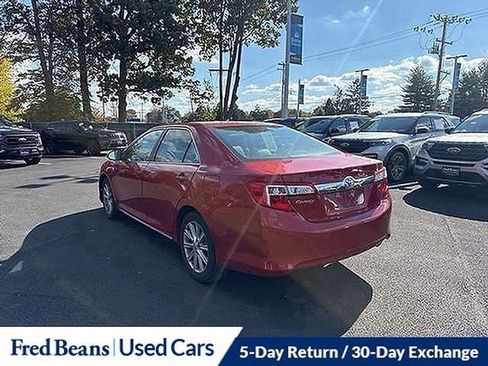 Used 2014 Toyota Camry XLE image 10