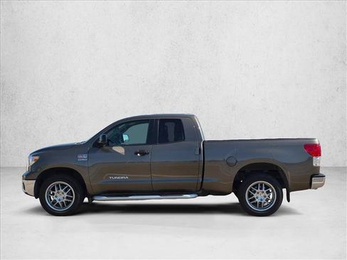 Used 2011 Toyota Tundra 2WD Double Cab w/ SR5 Pkg image 5