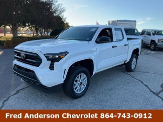 Used 2025 Toyota Tacoma SR video 1