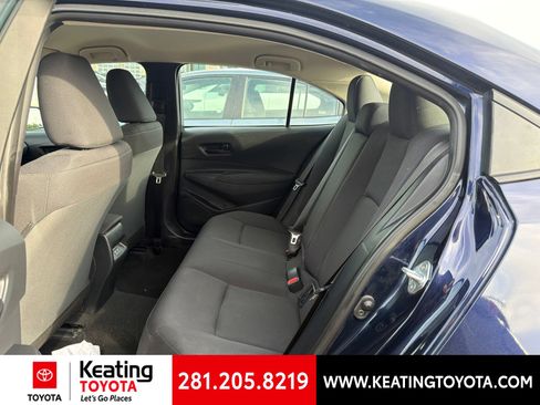 Used 2025 Toyota Corolla LE FWD image 11