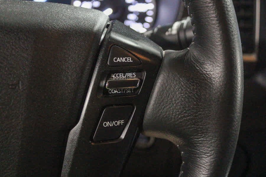 Used 2024 Nissan Frontier SV RWD image 25