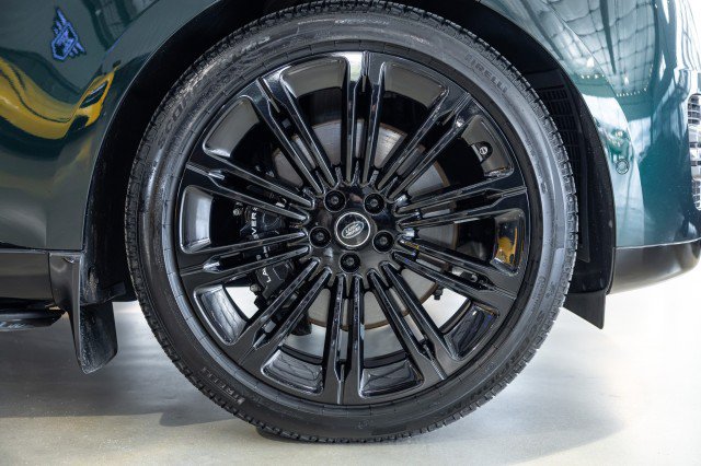 Used 2026 Land Rover Range Rover SE AWD/4WD image 21