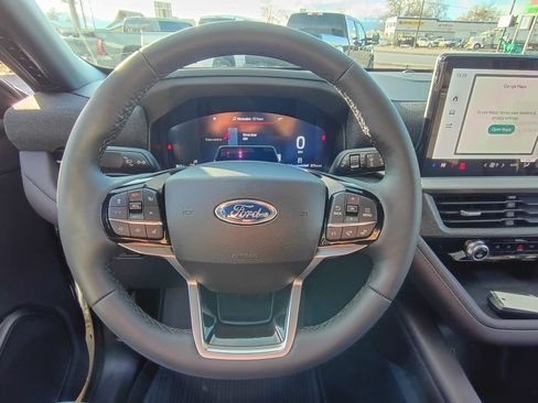 New 2026 Ford Explorer Platinum image 15