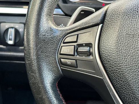 Used 2018 BMW 330i Sedan RWD image 25