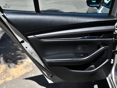 Used 2024 MAZDA MAZDA3 s FWD image 33