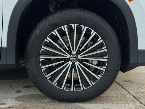 New 2025 Volkswagen Tiguan S image 6
