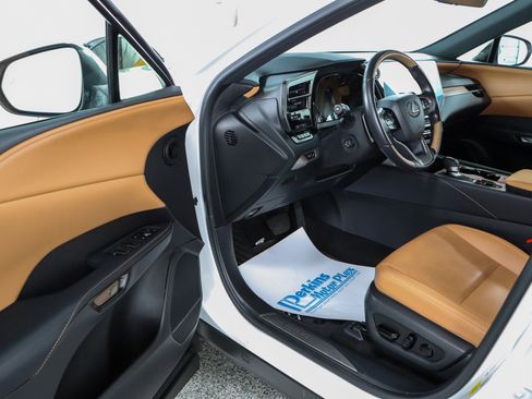 Used 2023 Lexus RX 350 FWD image 3