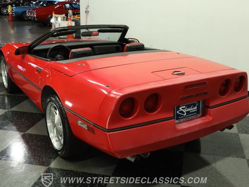 Used 1988 Chevrolet Corvette Convertible RWD image 8