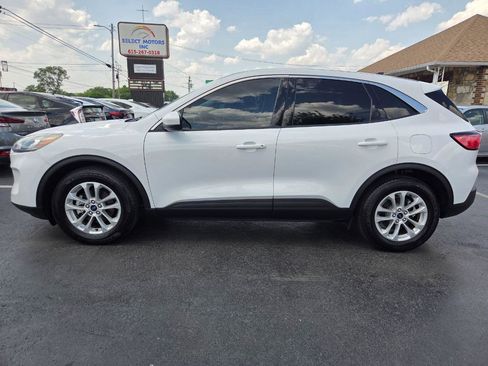 Used 2021 Ford Escape SE FWD image 3