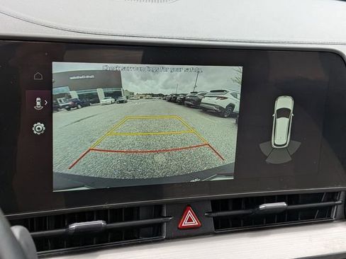 Used 2023 Kia Sportage EX FWD image 21