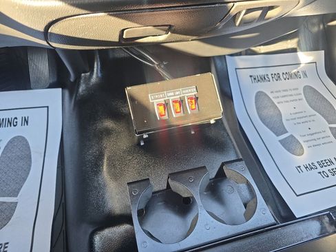 Used 2015 Chevrolet Silverado 3500 W/T image 27