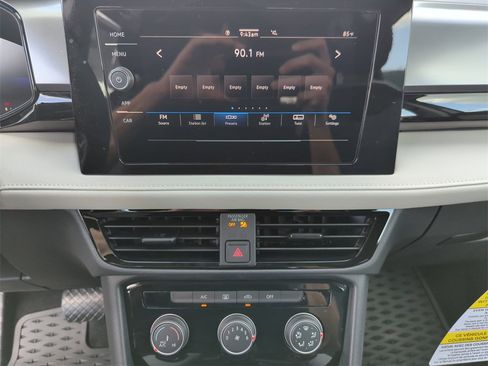 New 2025 Volkswagen Taos S image 26