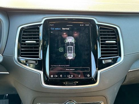 Used 2023 Volvo XC90 B6 Ultimate image 32