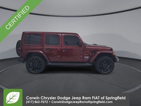 Used 2022 Jeep Wrangler Unlimited Sahara w/ Cold Weather Group AWD/4WD image 6