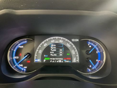 Used 2025 Toyota RAV4 XLE AWD/4WD image 25