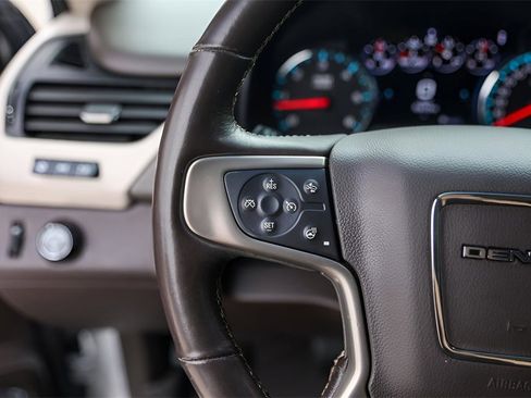 Used 2018 GMC Yukon Denali w/ Denali Ultimate Package image 14